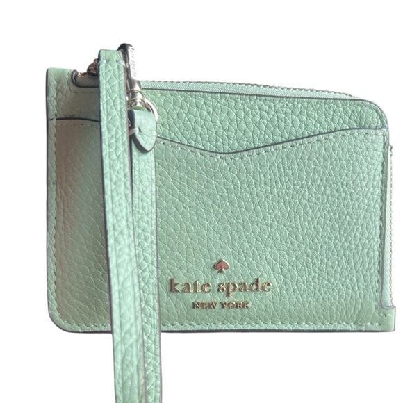 kate spade Handbags - EUC~ 
Kate Spade Leila Small Cardholder Wristlet in pistachio.
